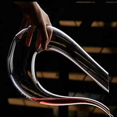 Crystal Swan-Inspired 1500ml Wine Decanter